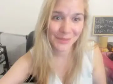 Chaturbate Live Sex of artsyandcraftsy_