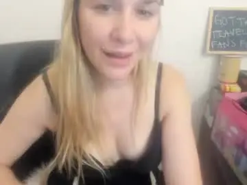 Chaturbate Best Webcam of artsyandcraftsy_