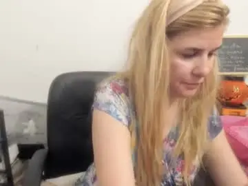 Chaturbate Best Webcam of artsyandcraftsy_