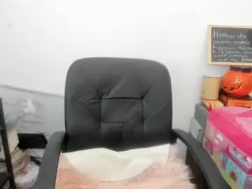 Chaturbate Private Sex Chat of artsyandcraftsy_