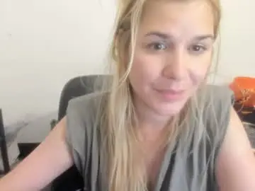 Chaturbate Private Sex Chat of artsyandcraftsy_