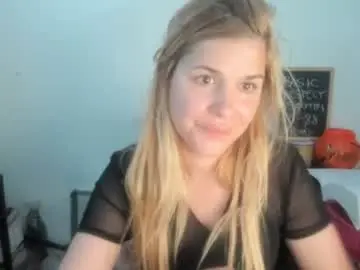 Chaturbate Best Webcam of artsyandcraftsy_
