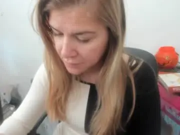 Chaturbate Best live sex cam show of artsyandcraftsy_