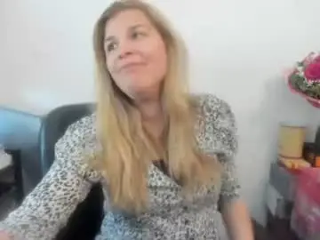 Chaturbate Free Porn Cam of artsyandcraftsy_