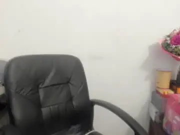 Chaturbate Sex Chat of artsyandcraftsy_