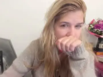 Chaturbate Best Webcam of artsyandcraftsy_