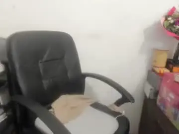 Chaturbate Sex Cam of artsyandcraftsy_