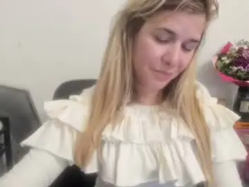 Chaturbate Private Sex Chat of artsyandcraftsy_