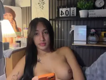 Chaturbate Live Sex Cam of bitchyfarrah_moores
