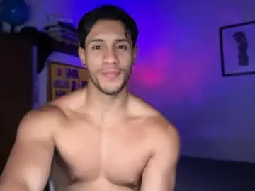 Chaturbate Watch Live Sex Cams of larry_jones