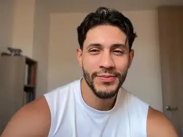 Chaturbate Watch Live Sex Cams of larry_jones