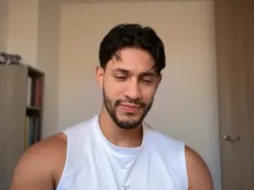 Chaturbate Best live sex cam show of larry_jones