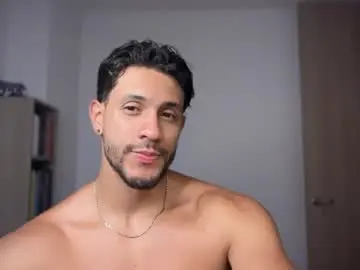Chaturbate Nude Webcam of larry_jones