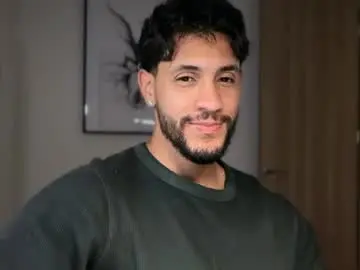 Chaturbate Live Porn of larry_jones
