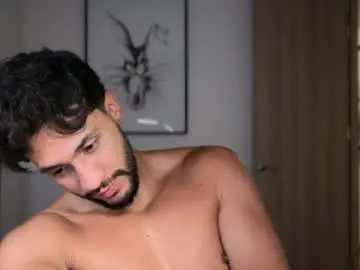Chaturbate Best live sex cam show of larry_jones