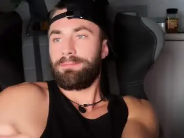 Chaturbate Live Sex Cam of hey_arnold