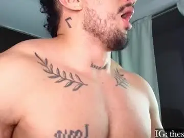 Chaturbate Watch Live Sex Cams of nikolaylisin