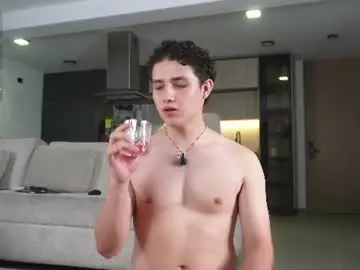 Chaturbate Best Webcam of theohawke_