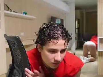 Chaturbate Live Porn of theohawke_