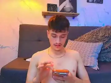 Chaturbate Best live sex cam show of alek_damon