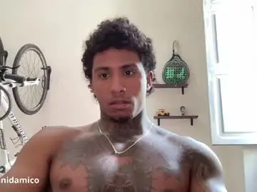 Chaturbate Live Sex Cam of deepthroatfucker_ccs