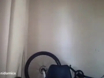 Chaturbate Live Sex Cam of deepthroatfucker_ccs