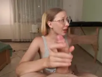 Chaturbate Live Sex Cam of foxeslovefoxes