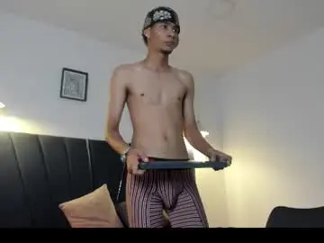 Chaturbate Watch Live Sex Cams of kenix_cum23