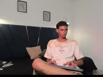Chaturbate Live Porn of kenix_cum23