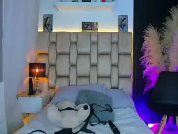 Chaturbate Live Sex Cam of little__sophie18
