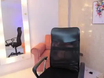 Chaturbate Live Sex Cam of littlee_mia