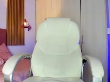 Chaturbate Live Porn of mia_nevaeh