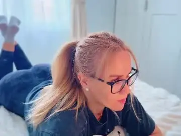 Chaturbate Live Sex Cam of myassistant