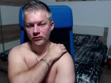 Chaturbate Live Sex Cam of robbyshawz