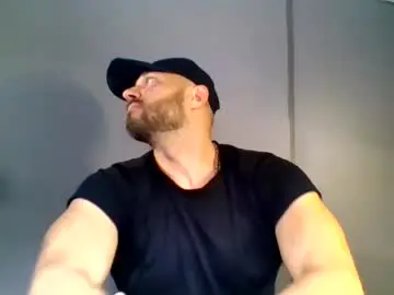 Chaturbate Sex Chat of titan_heart