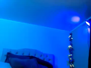 Chaturbate Best live sex cam show of bella_lr