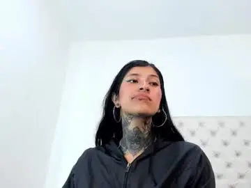Chaturbate Nude Webcam of esmeralda_06