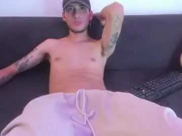 Chaturbate Adult Webcam of henrik_senn