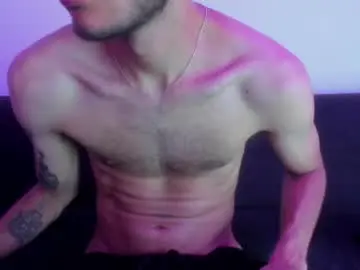 Chaturbate Free Porn Cam of henrik_senn