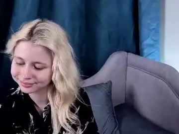 Chaturbate Live Sex Cam of hi_popsy