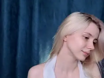 Chaturbate Sex Cam of hi_popsy