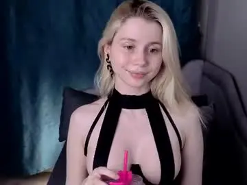 Chaturbate Sex Cam of hi_popsy