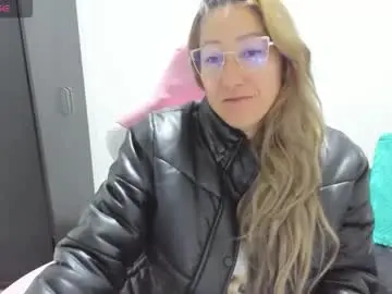 Chaturbate Live Porn of hottychrystal