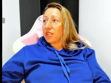 Chaturbate Live Porn of hottychrystal