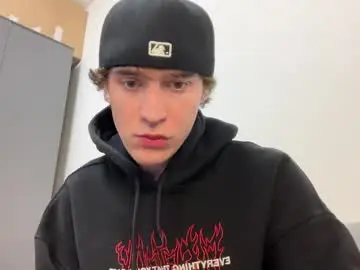 Chaturbate Live Porn of kevin_martin8