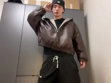 Chaturbate Live Porn of kevin_martin8