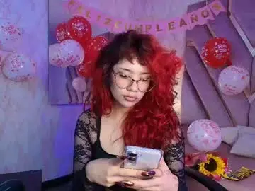 Chaturbate Live Sex Cam of red_pandaa