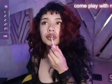 Chaturbate Live Sex Cam of red_pandaa
