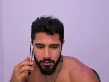 Chaturbate Live Sex of santiago_huntt