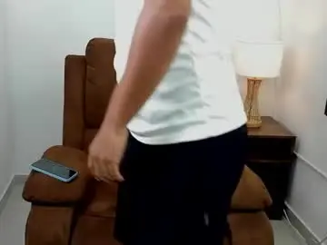 Chaturbate Watch Live Sex Cams of chris_arthus